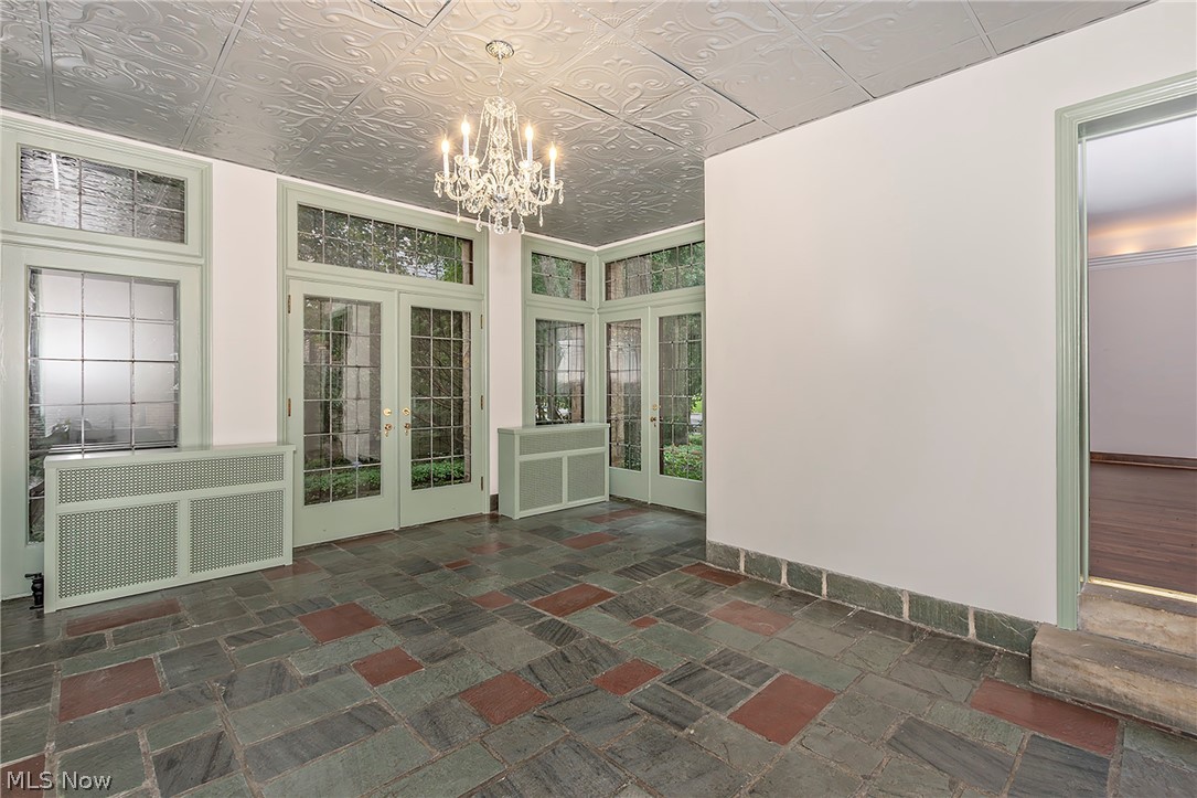 18420 Shelburne Road Shaker Heights OH 44118