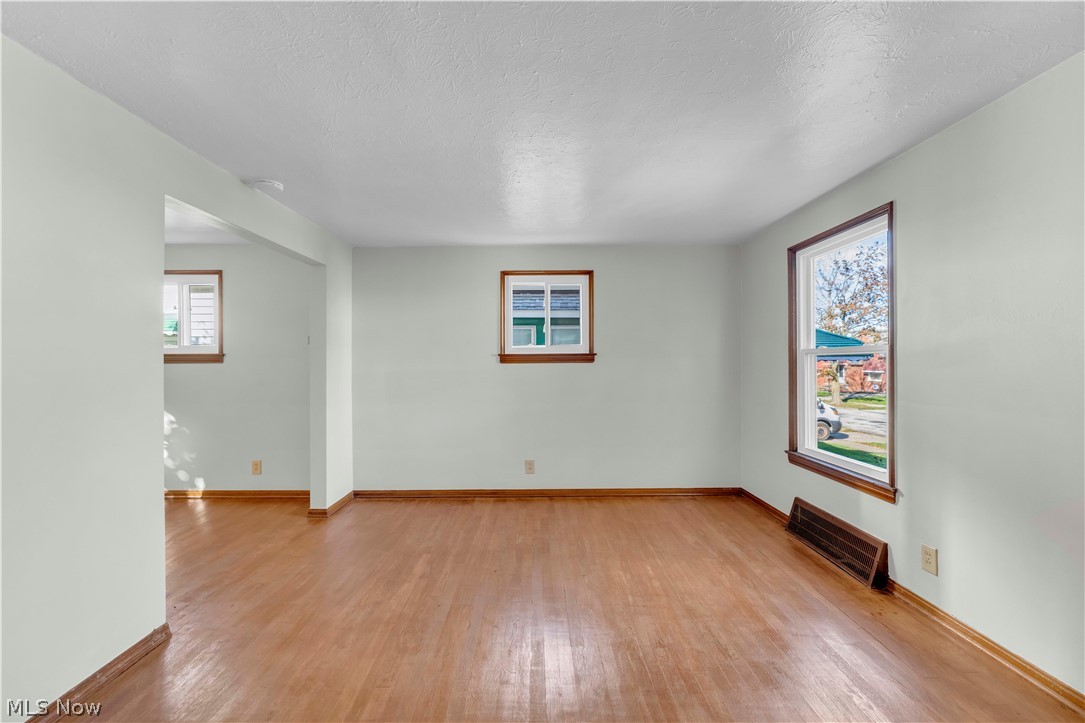 22950 Ivan Avenue Euclid OH 44123