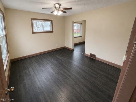 959 Cole Avenue Akron OH 44306