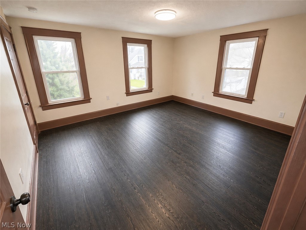 959 Cole Avenue Akron OH 44306