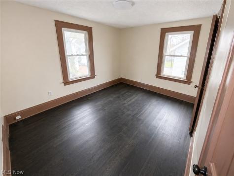 959 Cole Avenue Akron OH 44306