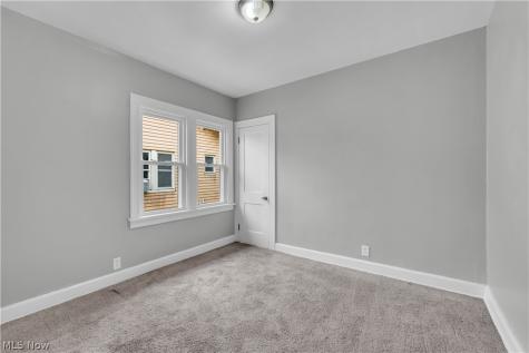 4723 E 94th Street Garfield Heights OH 44125