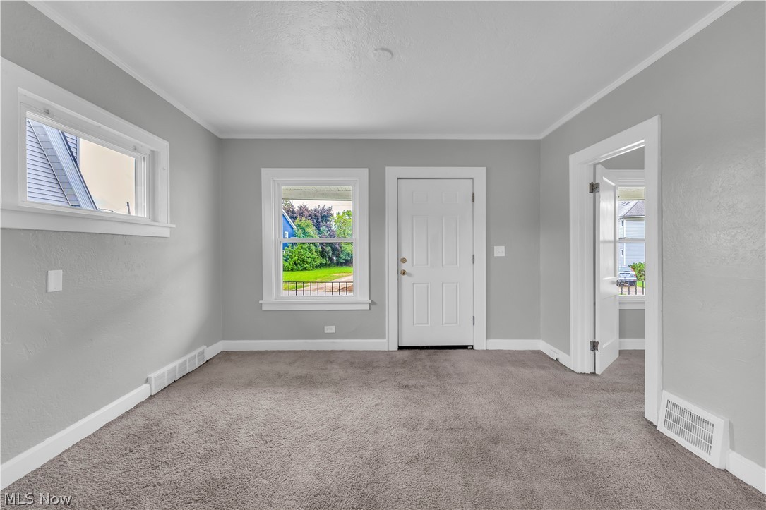 4723 E 94th Street Garfield Heights OH 44125