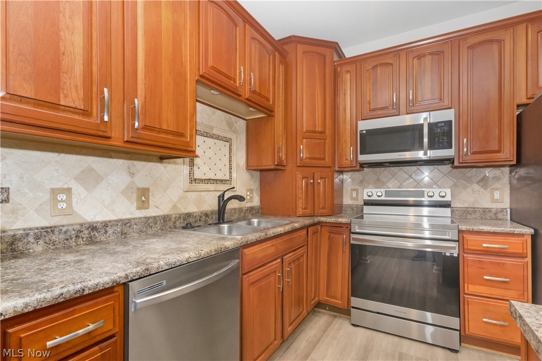104 Pyrite Court Berea OH 44017