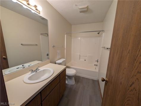 1565 Whitehall Boulevard Kent OH 44240