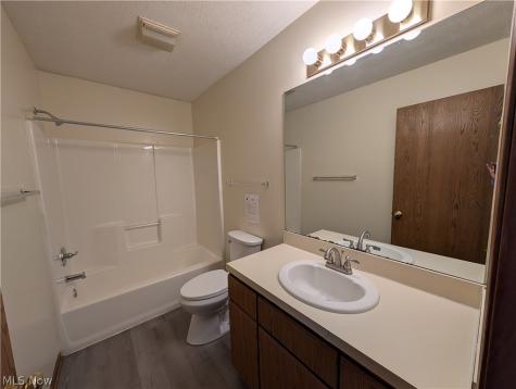 1565 Whitehall Boulevard Kent OH 44240