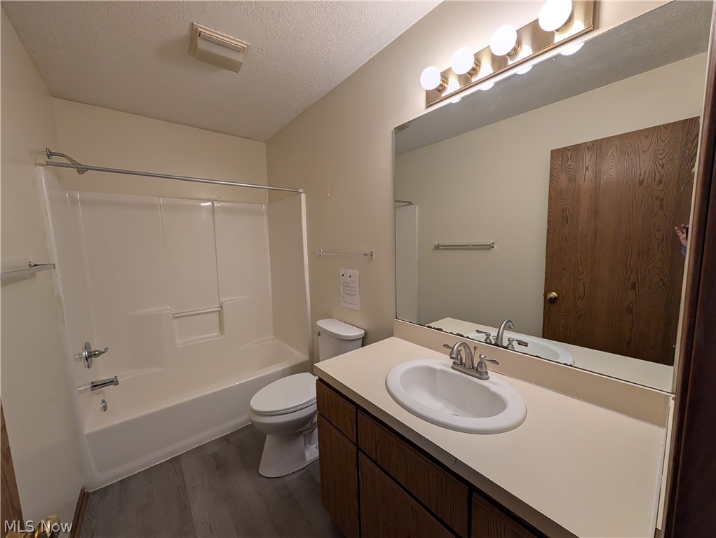 1565 Whitehall Boulevard Kent OH 44240
