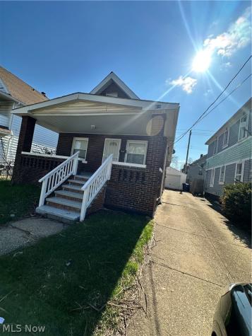 816 London Road Cleveland OH 44110