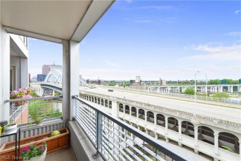 2222 Detroit Avenue Cleveland OH 44113