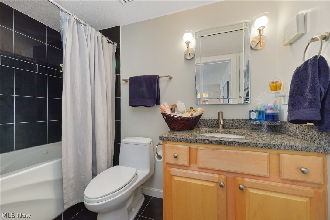 2222 Detroit Avenue Cleveland OH 44113