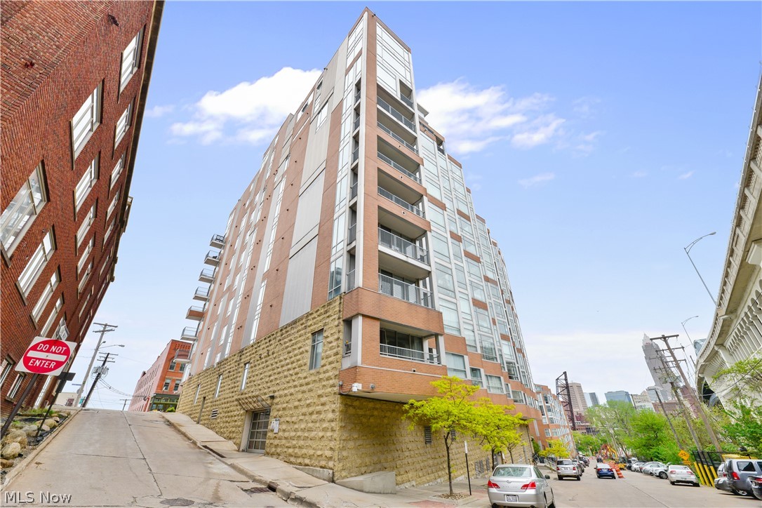 2222 Detroit Avenue Cleveland OH 44113