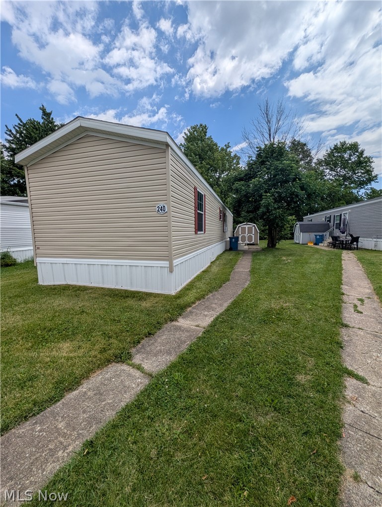 240 Cherry Bottom Glen Elyria OH 44035