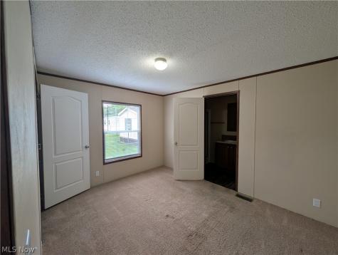 240 Cherry Bottom Glen Elyria OH 44035