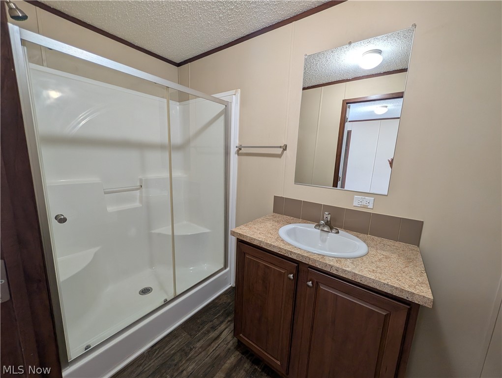 240 Cherry Bottom Glen Elyria OH 44035