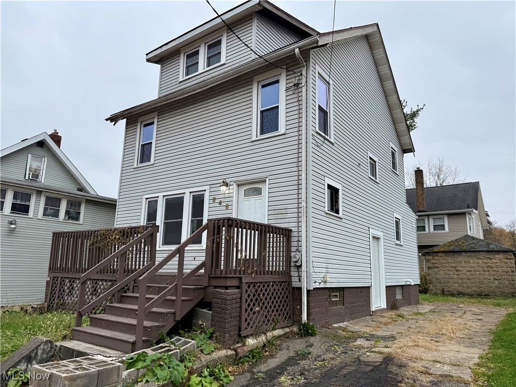 846 Lee Drive Akron OH 44305