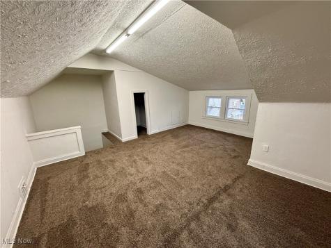 846 Lee Drive Akron OH 44305