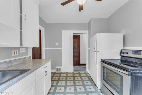 1042 Mozina Drive Cleveland OH 44119