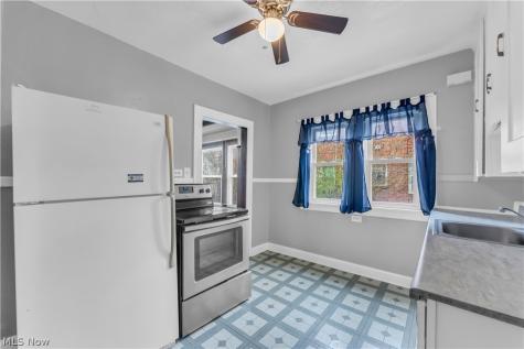 1042 Mozina Drive Cleveland OH 44119