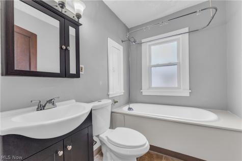 1042 Mozina Drive Cleveland OH 44119