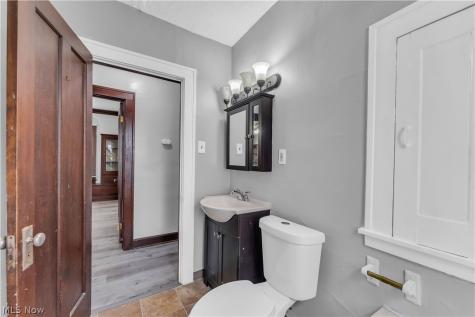 1042 Mozina Drive Cleveland OH 44119
