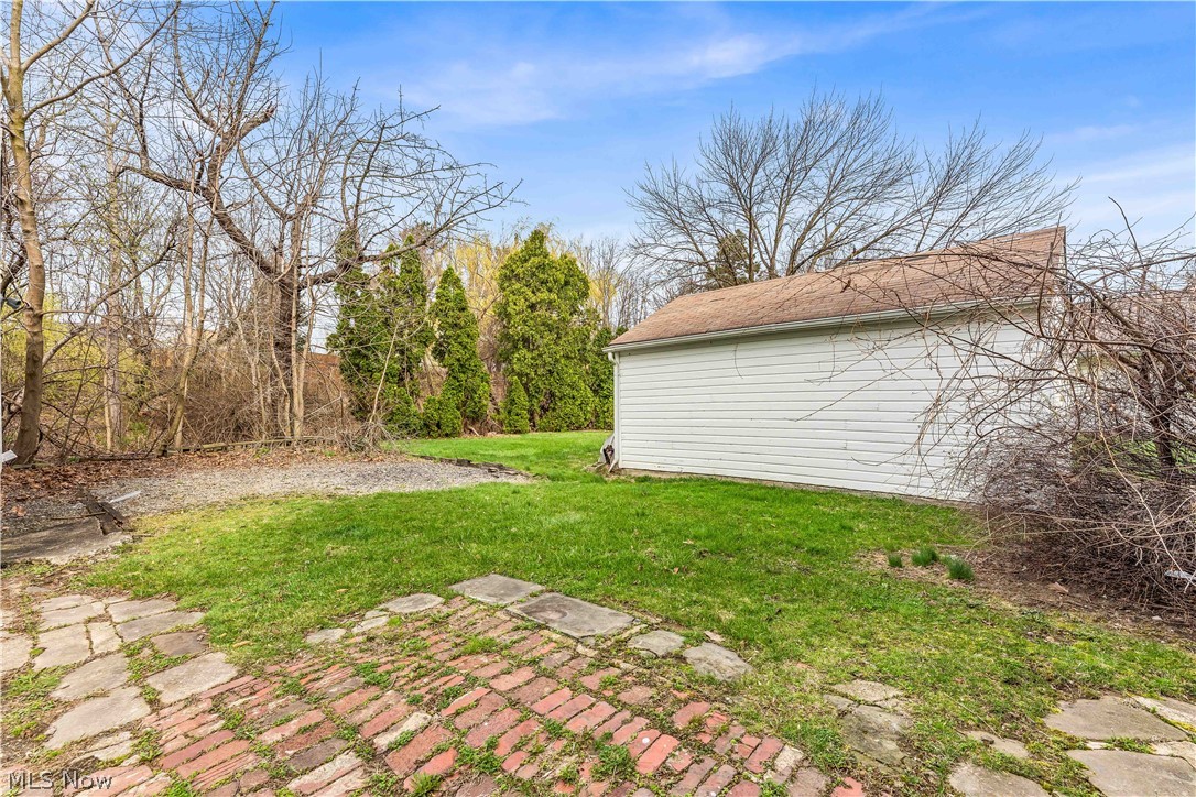 1042 Mozina Drive Cleveland OH 44119