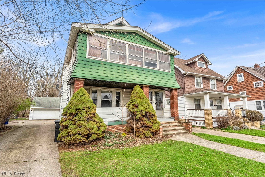 1042 Mozina Drive Cleveland OH 44119