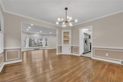 4182 Silsby Road University Heights OH 44118