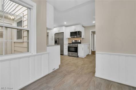 4182 Silsby Road University Heights OH 44118
