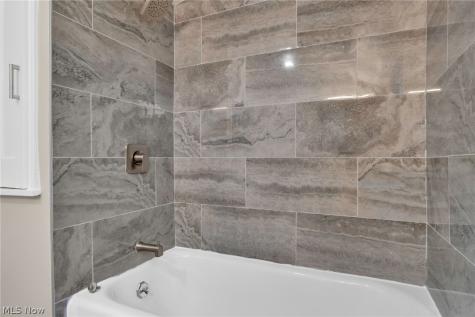 4182 Silsby Road University Heights OH 44118