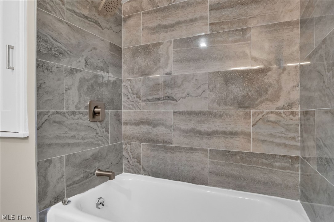 4182 Silsby Road University Heights OH 44118