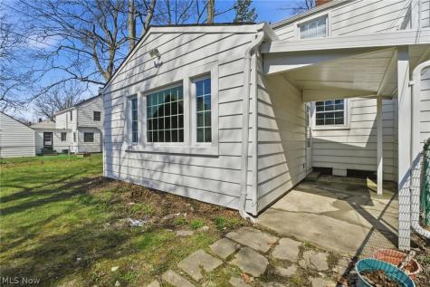 4182 Silsby Road University Heights OH 44118