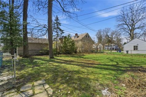 4182 Silsby Road University Heights OH 44118