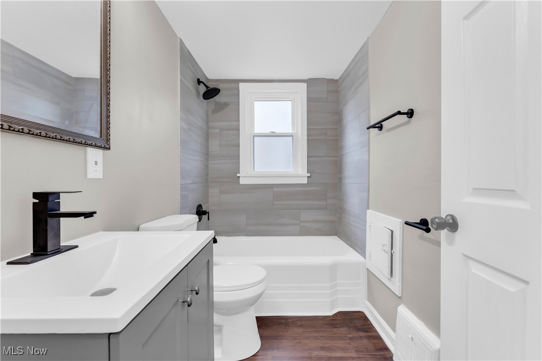 4646 E 147th Street Cleveland OH 44128