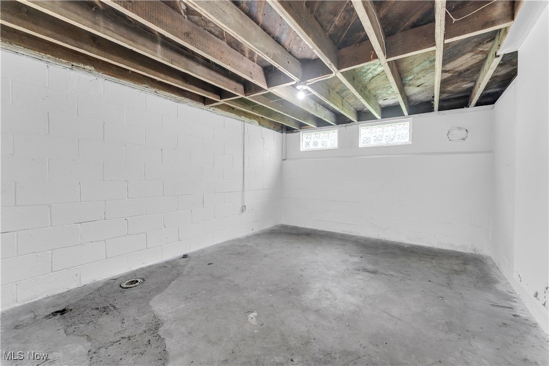 4646 E 147th Street Cleveland OH 44128