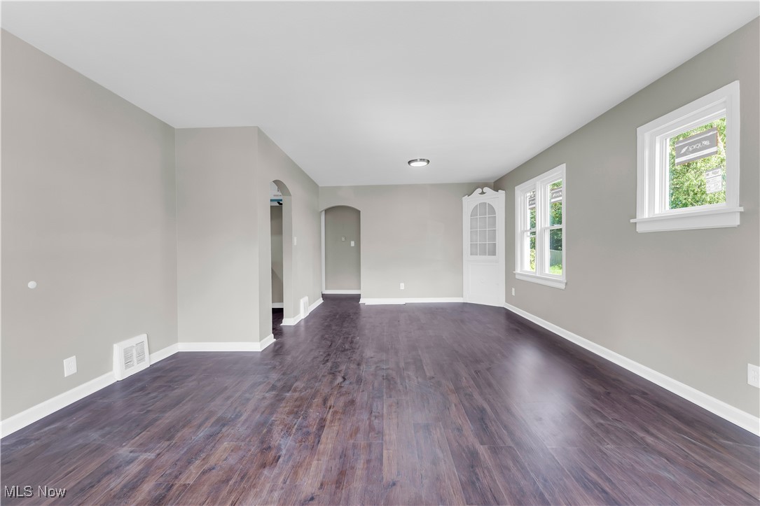 4646 E 147th Street Cleveland OH 44128