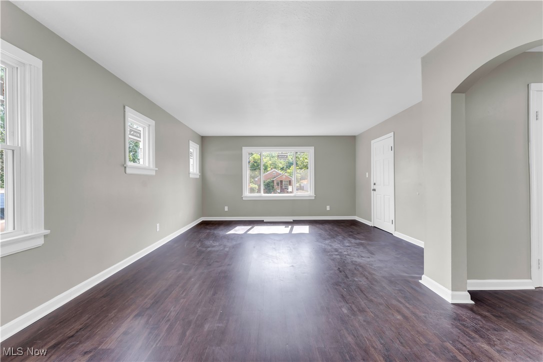 4646 E 147th Street Cleveland OH 44128