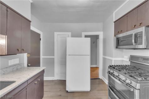 1347 Marlowe Avenue Lakewood OH 44107