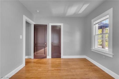1347 Marlowe Avenue Lakewood OH 44107