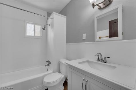 1347 Marlowe Avenue Lakewood OH 44107