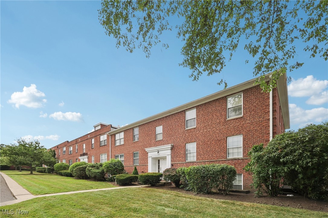 3279 Warrensville Center Road Shaker Heights OH 44122