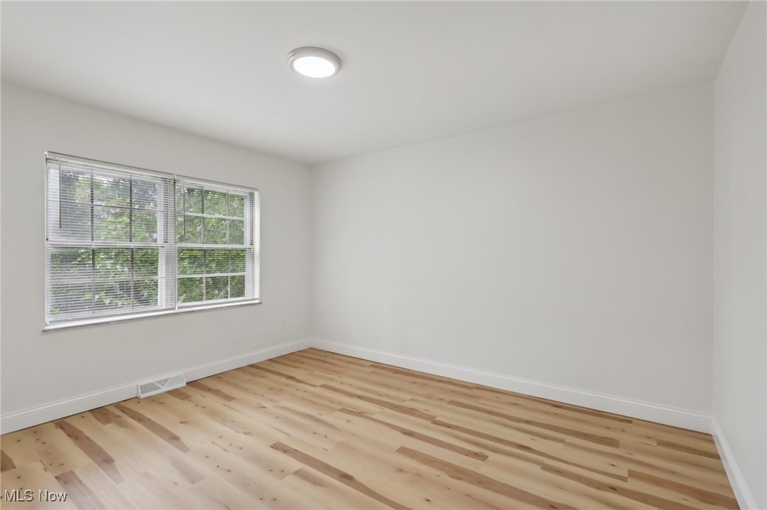 3279 Warrensville Center Road Shaker Heights OH 44122