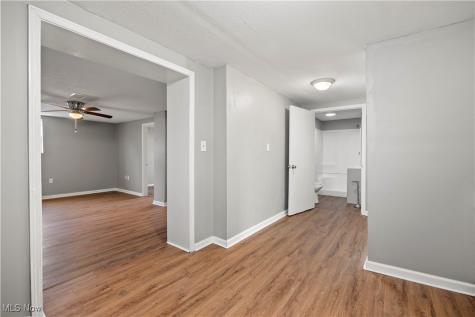 1063 W 21st Street Lorain OH 44052