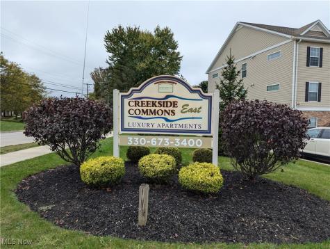 407 Pleasant Meadow Boulevard Cuyahoga Falls OH 44224