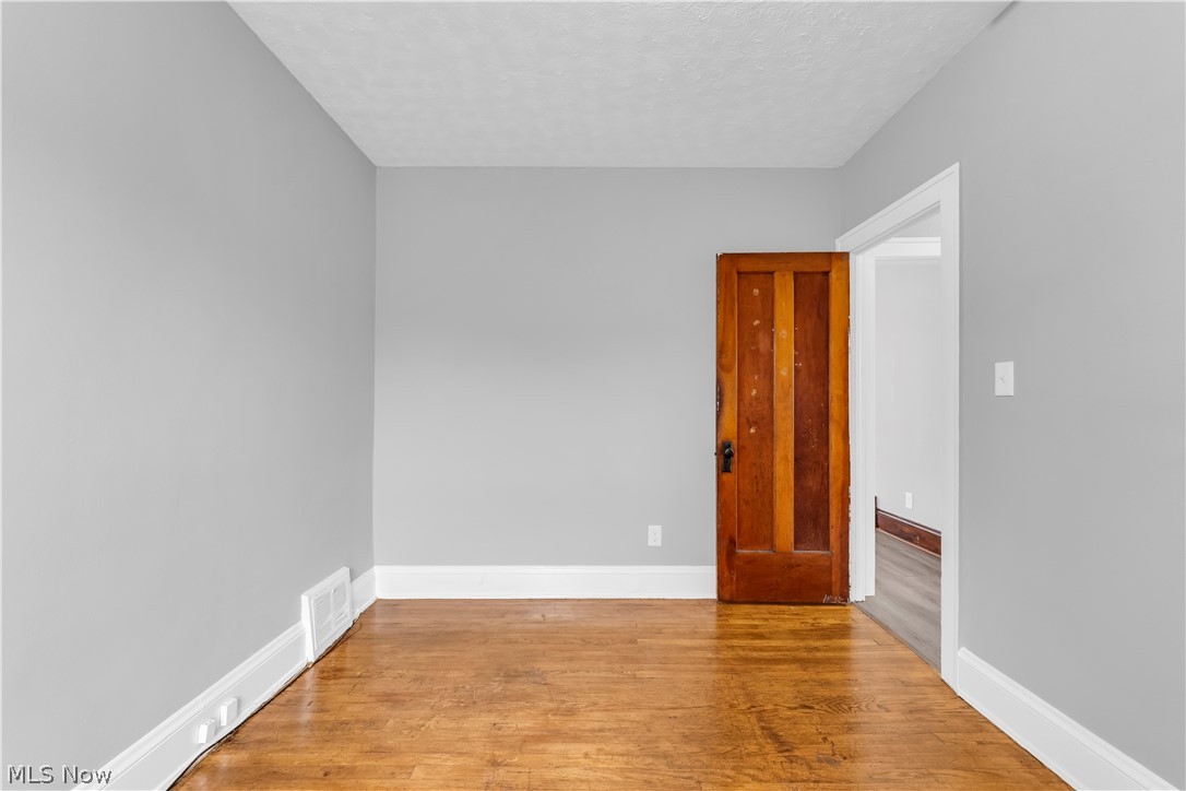 10123 Greenview Avenue Garfield Heights OH 44125