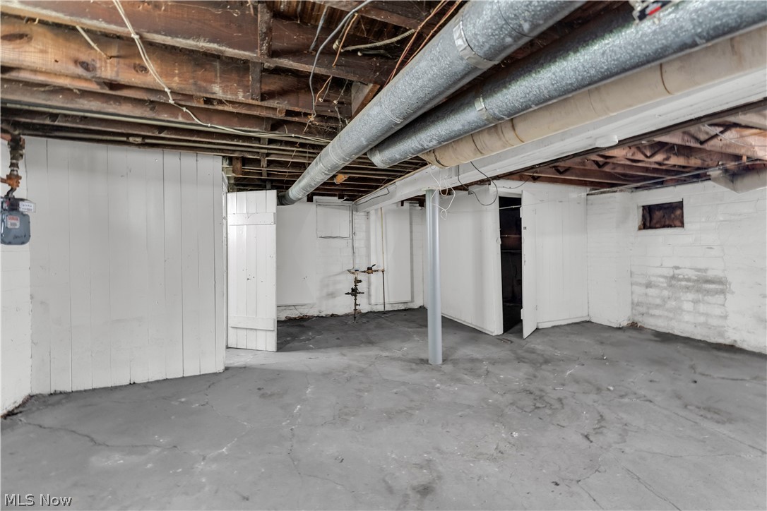 10123 Greenview Avenue Garfield Heights OH 44125