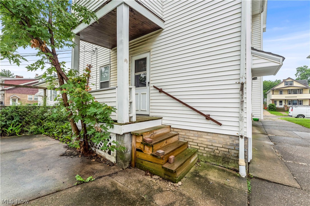 10123 Greenview Avenue Garfield Heights OH 44125