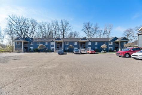 1898 Springfield Lake Boulevard Akron OH 44312
