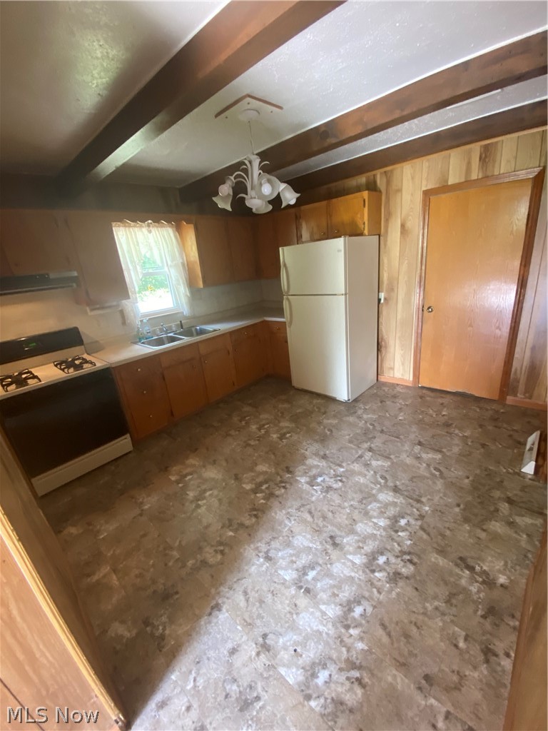 665 Devitt Avenue Campbell OH 44405