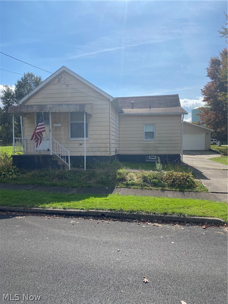 665 Devitt Avenue Campbell OH 44405
