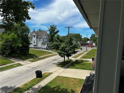 919 Nathaniel Road Cleveland OH 44110